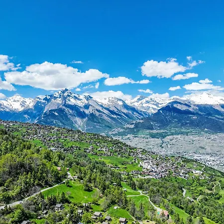 Diana E2 By Interhome *